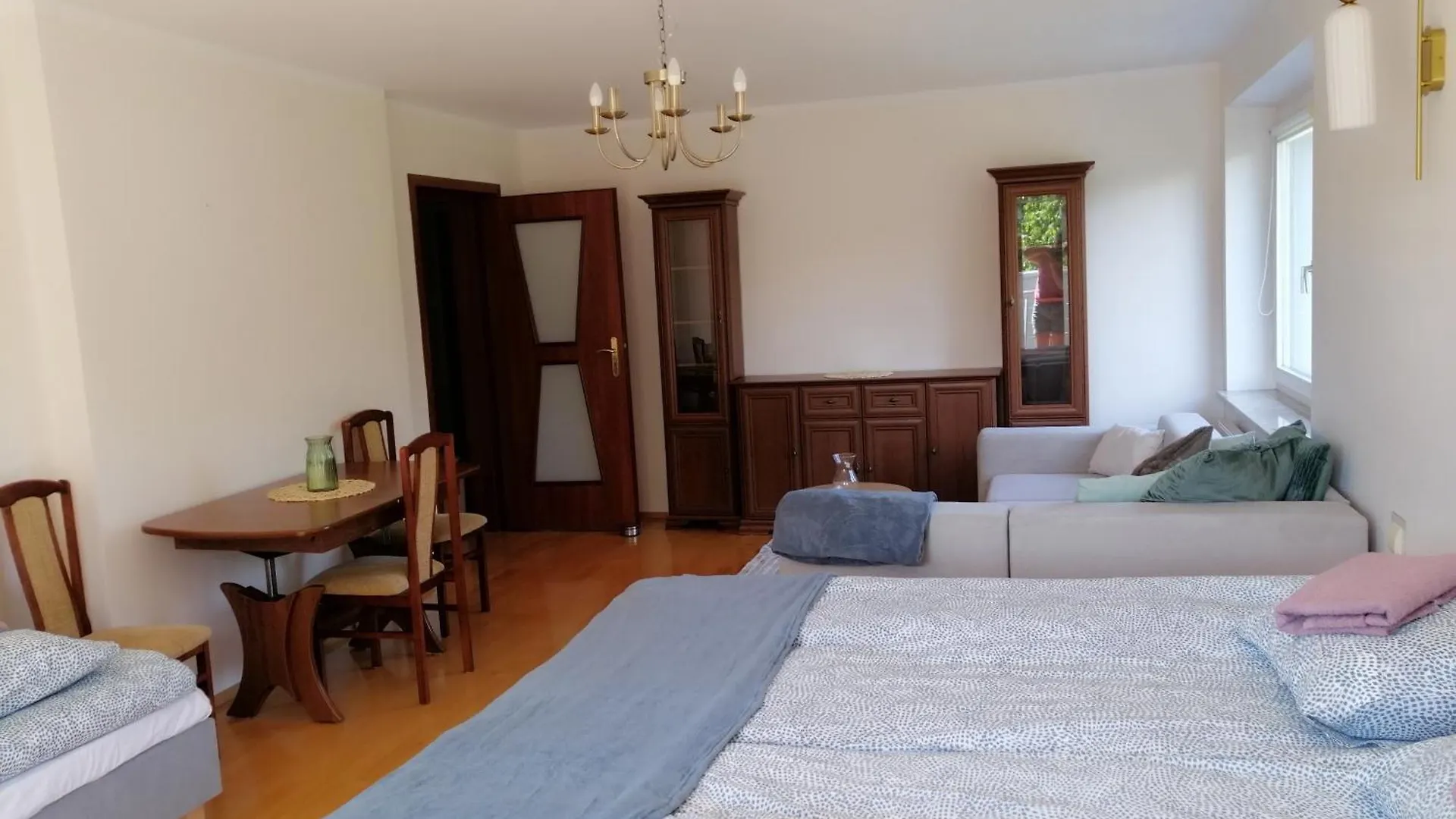 Homestay Pokoje Nad Jeziorem Gdansk Poland